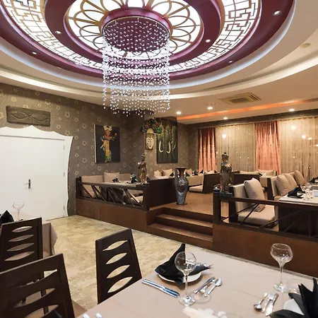 Siam Elegance & Отель