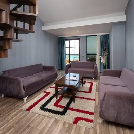 Siam Elegance & Hotel 5*