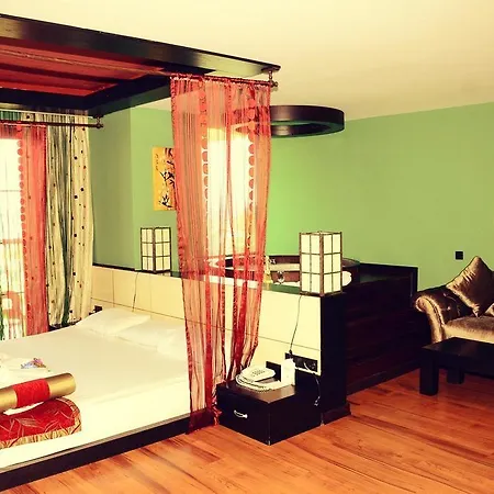 Siam Elegance & 5*