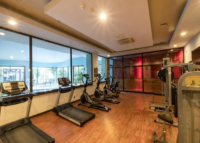 Siam Elegance & 酒店