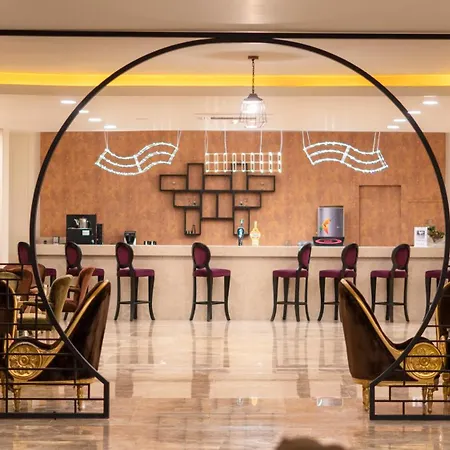Siam Elegance & Hotel 5*